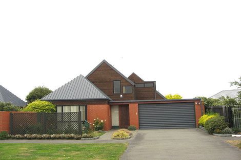 Photo of property in 1 Elmtree Close, Parklands, Christchurch, 8083