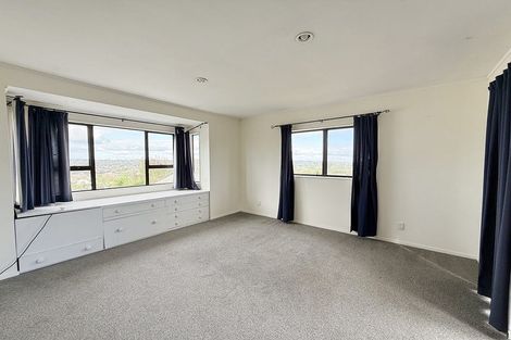 Photo of property in 9 Cambric Place, Botany Downs, Auckland, 2010
