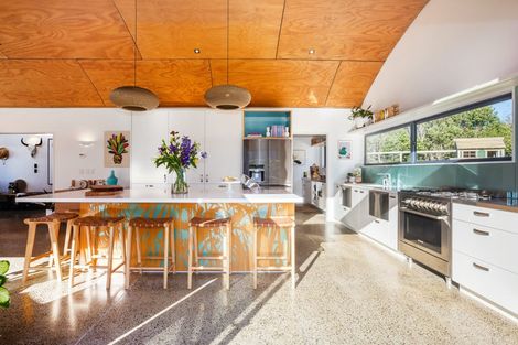 Photo of property in 3 Coroglen Rise, Pukerua Bay, 5026