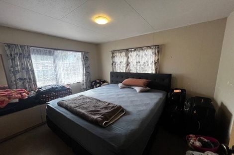 Photo of property in 2/20 Ocean View Road, Northcote, Auckland, 0627