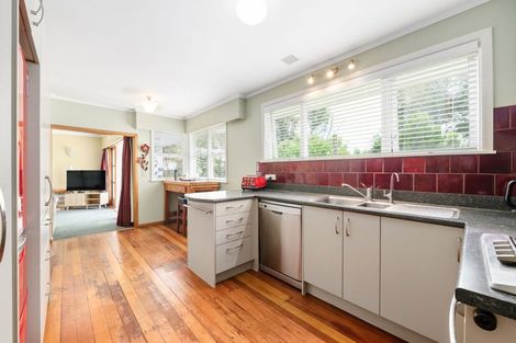 Photo of property in 16 Walsh Street, Forest Lake, Hamilton, 3200