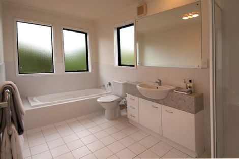 Photo of property in 30 Mount Taylor Drive, Glendowie, Auckland, 1071