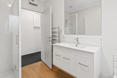 Photo of property in 95 Bartholomew Road, Levin, 5510