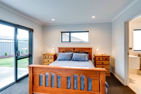 Photo of property in 11 Hawea Place, Poraiti, Napier, 4112