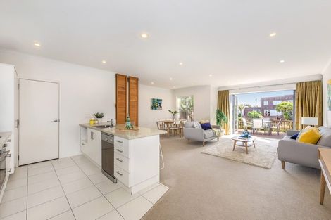 Photo of property in 5h Puka Street, Onehunga, Auckland, 1061