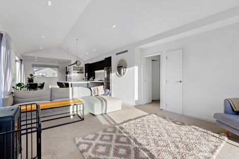 Photo of property in 8 Bale Road, Jacks Point, 9371