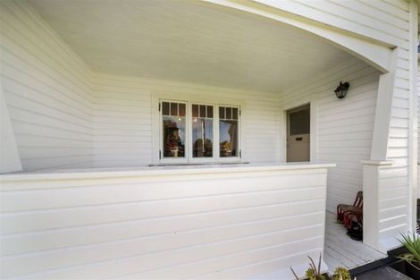 Photo of property in 30 Tauhuri Street, Manaia, 4612