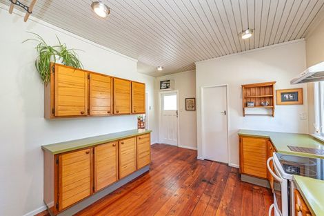 Photo of property in 55 Great North Road, Saint Johns Hill, Whanganui, 4501