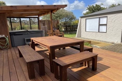 Photo of property in 57 Waterloo Crescent, Hokowhitu, Palmerston North, 4410