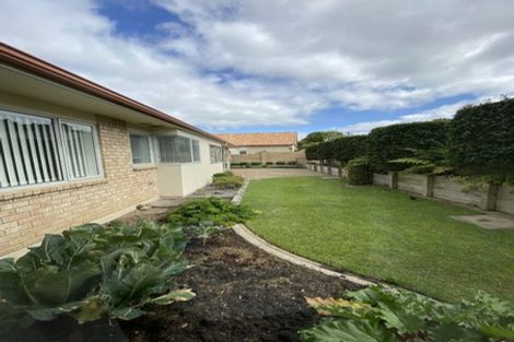 Photo of property in 16 Hendrika Court, Hobsonville, Auckland, 0618