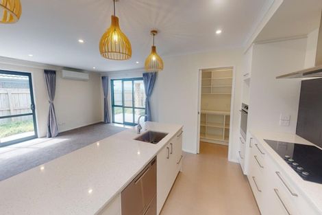 Photo of property in 30 Silicon Way, Fitzherbert, Palmerston North, 4410