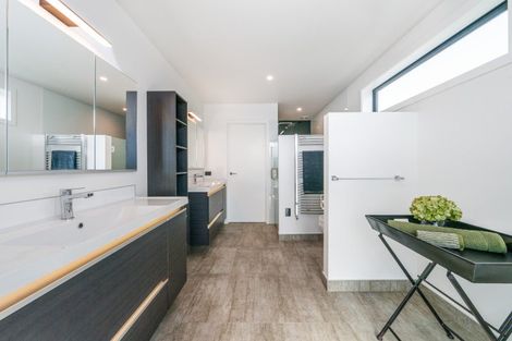 Photo of property in 14 Primary Lane, Wanaka, 9305