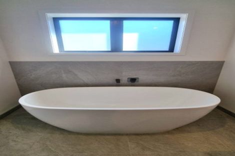 Photo of property in 9 Marsh Street, Jacks Point, 9371