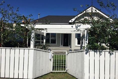 Photo of property in 702 Avenue Road West, Saint Leonards, Hastings, 4120