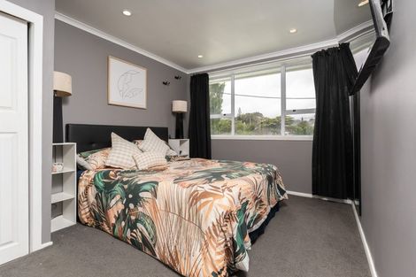 Photo of property in 12 Mexted Crescent, Ranui, Porirua, 5024