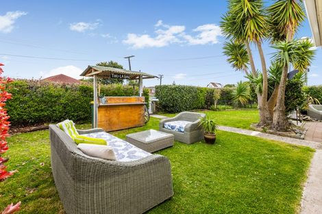 Photo of property in 1/5 Cameron Street, Papakura, 2110