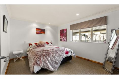 Photo of property in 2 Merlot Place, Rototuna, Hamilton, 3210