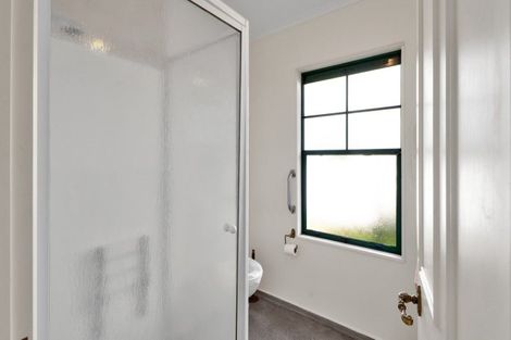 Photo of property in 4/70-76 Whiteley Street, Moturoa, New Plymouth, 4310