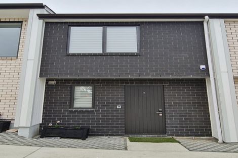 Photo of property in 5/532 Glenfield Road, Glenfield, Auckland, 0629