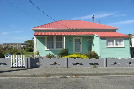 Photo of property in 21 Regent Street, West End, Timaru, 7910