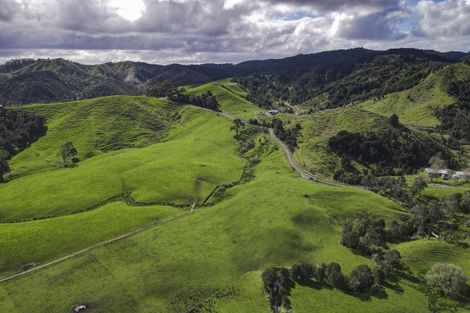 Photo of property in 288 Dimmock Road, Waitakaruru, 2471