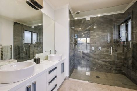 Photo of property in 4 Caledonian Place, Cromwell, 9310