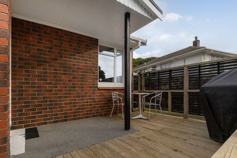 Photo of property in 30 Rangituhi Crescent, Takapuwahia, Porirua, 5022