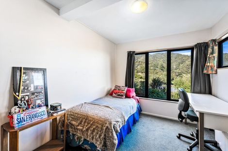 Photo of property in 13a Ferry Road, Days Bay, Lower Hutt, 5013