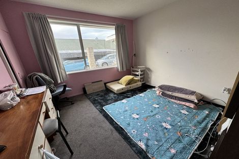 Photo of property in 32 Dunbarton Street, Redwood, Christchurch, 8051