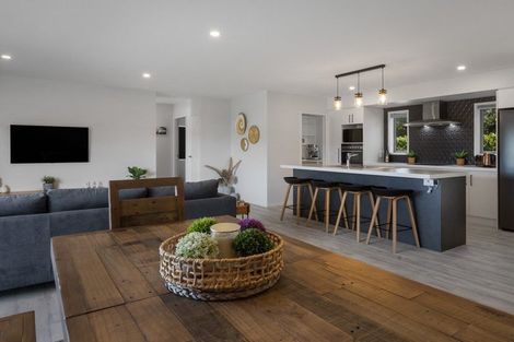 Photo of property in 12 Anatere Rise, Athenree, Katikati, 3177