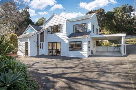 Photo of property in 2/95 Oaktree Avenue, Browns Bay, Auckland, 0630