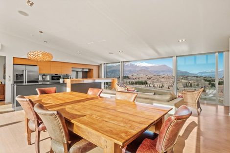 Photo of property in 14 Advance Terrace, Arrowtown, 9302