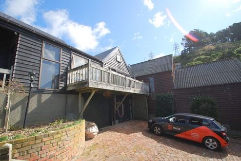 Photo of property in 3 Sarah Way, Crofton Downs, Wellington, 6035