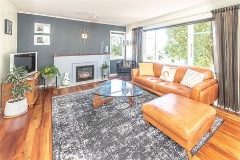Photo of property in 16 Mount View Road, Bastia Hill, Whanganui, 4500