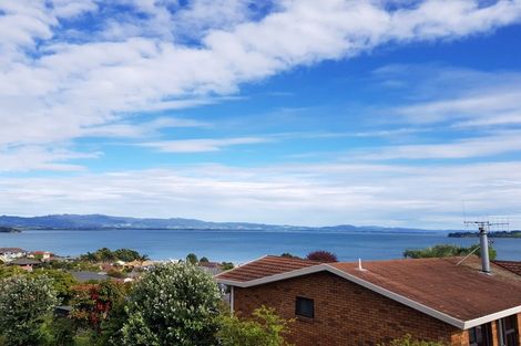 Photo of property in 63 Harbour View Road, Omokoroa, 3114