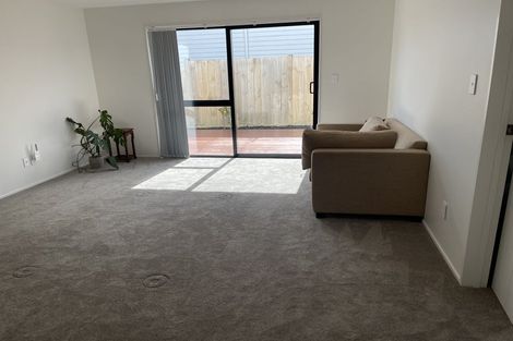 Photo of property in 4 Carberry Lane, Pinehill, Auckland, 0632