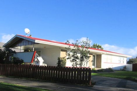 Photo of property in 26 Apollo Parade, Milson, Palmerston North, 4414