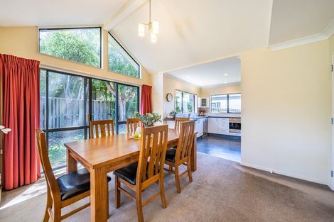 Photo of property in 2/167 Westchester Drive, Churton Park, Wellington, 6037