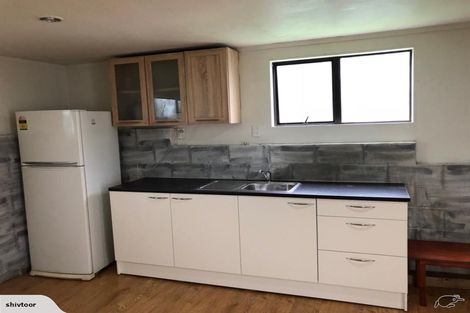 Photo of property in 174 Bradbury Road, Highland Park, Auckland, 2010