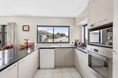 Photo of property in 278c Glamorgan Drive, Northcross, Auckland, 0630