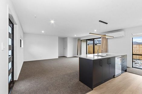 Photo of property in 6a Yates Place, Amberley, 7410