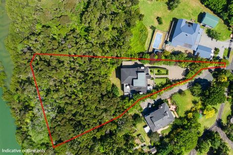 Photo of property in 151a Whangaparaoa Road, Red Beach, 0932
