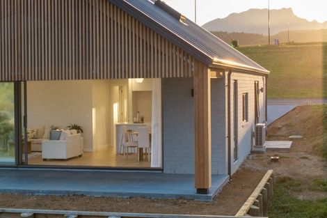 Photo of property in 11 Kapokapowai Street, Raglan, 3225