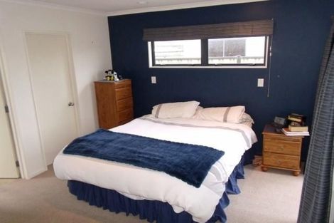 Photo of property in 16 Newbury Place, Taradale, Napier, 4112