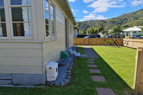 Photo of property in 16 Newcombe Street, Naenae, Lower Hutt, 5011
