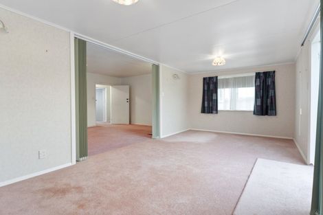 Photo of property in 27 Ashford Avenue, Hokowhitu, Palmerston North, 4410