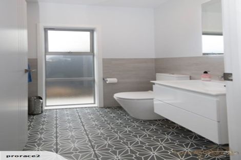 Photo of property in 73a Meeanee Road, Taradale, Napier, 4112