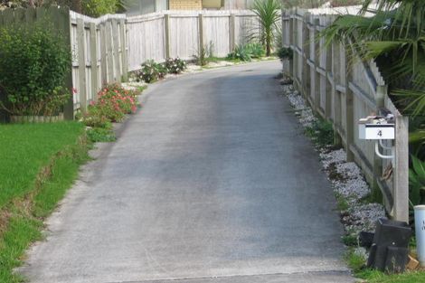 Photo of property in 4 Basra Drive, Henderson, Auckland, 0612