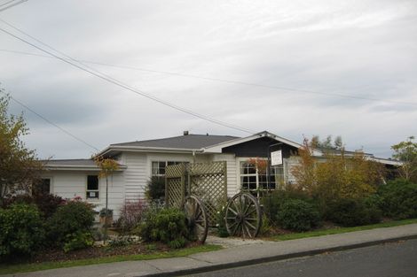 Photo of property in 13a Ross Street, Balclutha, 9230