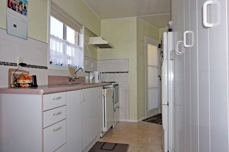 Photo of property in 129 Queen Street West, Levin, 5510